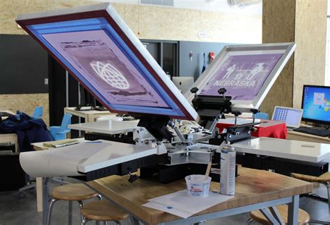 Boost Your Printing Game with Our Professional 4 Color Screen Printer